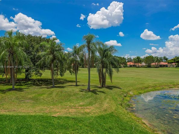 2489 Eagle Watch Ln, Weston FL 33327