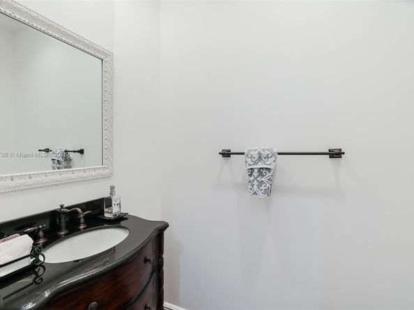 2489 Eagle Watch Ln, Weston FL 33327