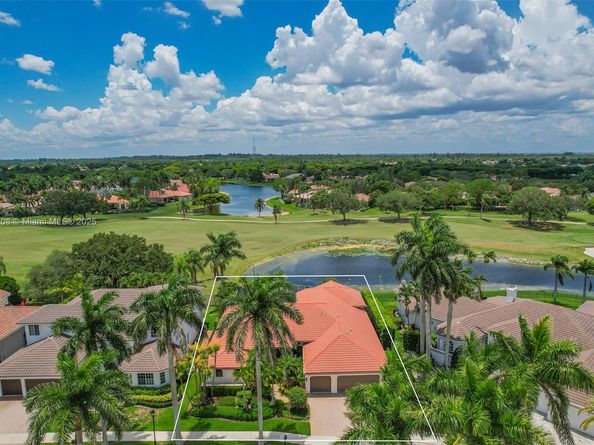 2489 Eagle Watch Ln, Weston FL 33327