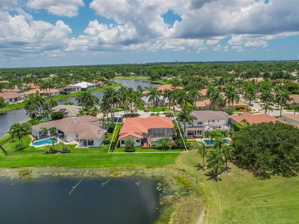 2489 Eagle Watch Ln, Weston FL 33327