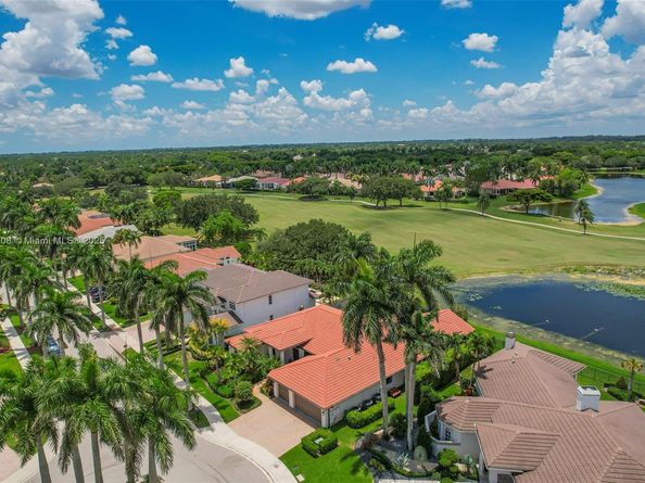 2489 Eagle Watch Ln, Weston FL 33327