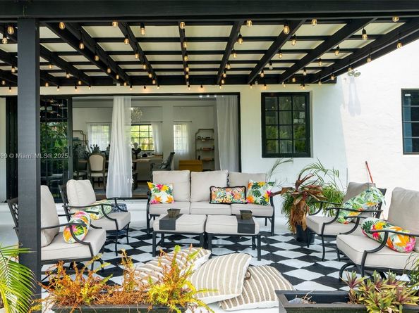 5149 Alton Rd, Miami Beach FL 33140