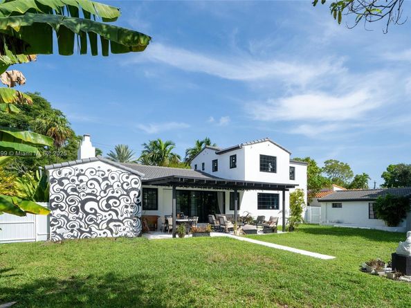 5149 Alton Rd, Miami Beach FL 33140