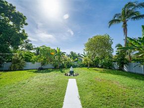 5149 Alton Rd, Miami Beach FL 33140