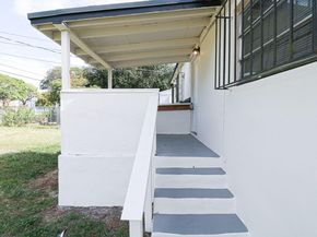 1875 NW 53rd St, Miami FL 33142
