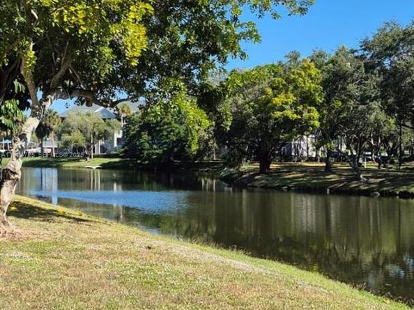 8020 Hampton Blvd 202, North Lauderdale FL 33068