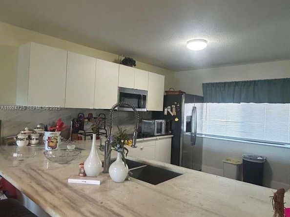 8020 Hampton Blvd 202, North Lauderdale FL 33068