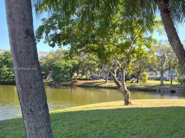 8020 Hampton Blvd 202, North Lauderdale FL 33068