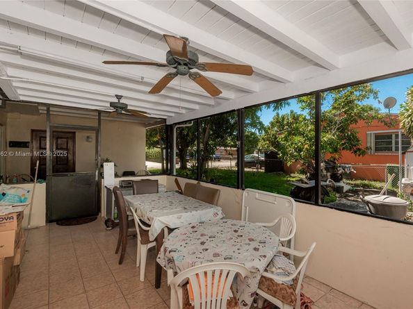 3920 W 3rd Ave, Hialeah FL 33012