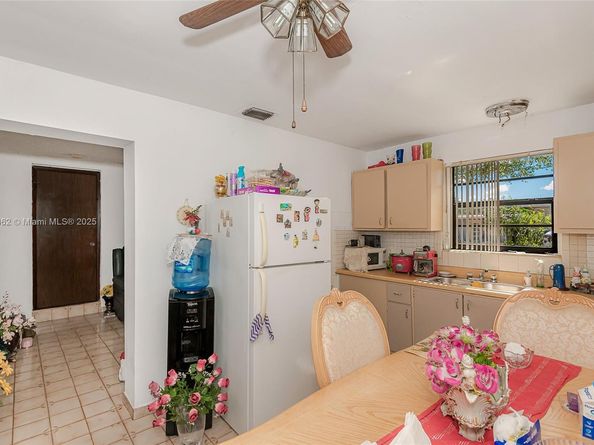 3920 W 3rd Ave, Hialeah FL 33012