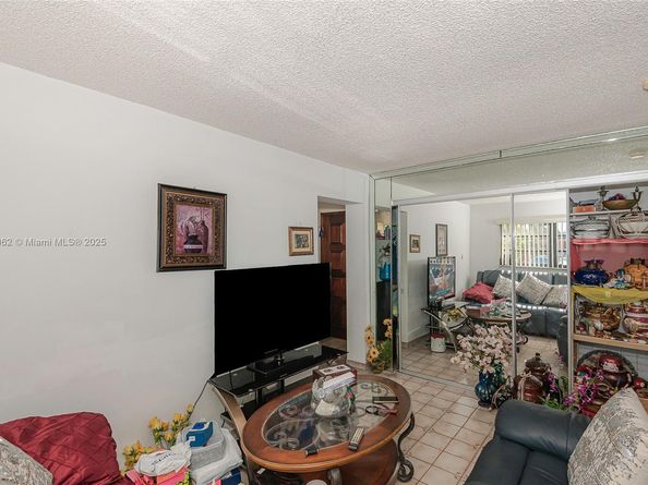3920 W 3rd Ave, Hialeah FL 33012