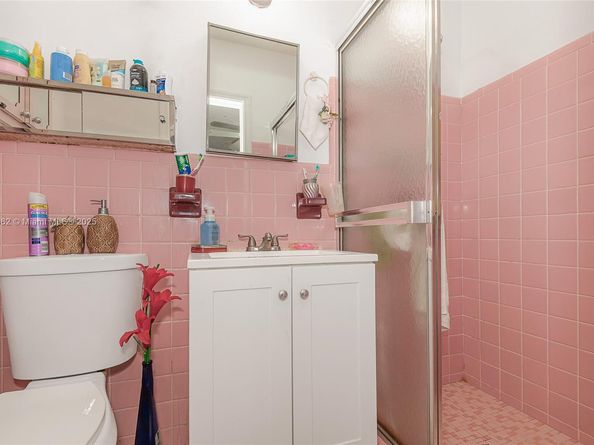 3920 W 3rd Ave, Hialeah FL 33012