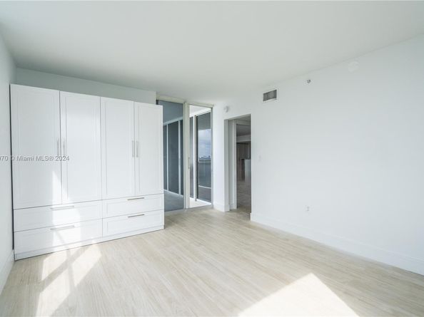 1800 Sunset Harbour Dr 1902/4 Dr 1902/4, Miami Beach FL 33139