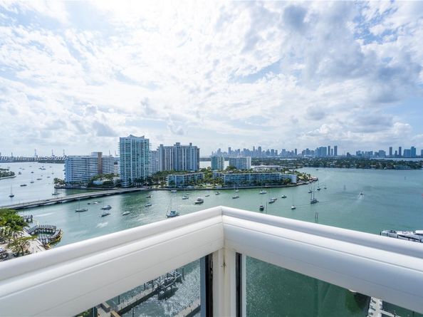 1800 Sunset Harbour Dr 1902/4 Dr 1902/4, Miami Beach FL 33139