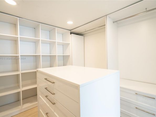 1800 Sunset Harbour Dr 1902/4 Dr 1902/4, Miami Beach FL 33139