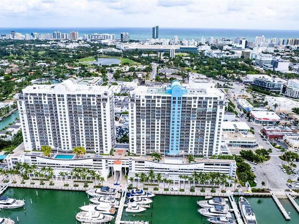 1800 Sunset Harbour Dr 1902/4 Dr 1902/4, Miami Beach FL 33139