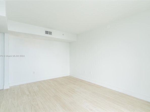 1800 Sunset Harbour Dr 1902/4 Dr 1902/4, Miami Beach FL 33139