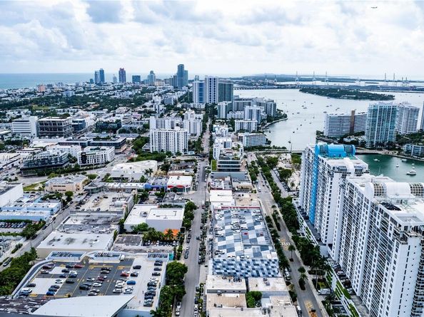 1800 Sunset Harbour Dr 1902/4 Dr 1902/4, Miami Beach FL 33139