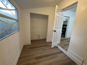 748 NE 127th St, North Miami FL 33161