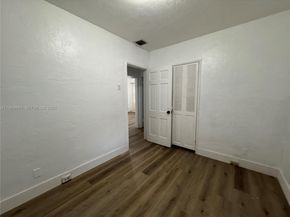 748 NE 127th St, North Miami FL 33161
