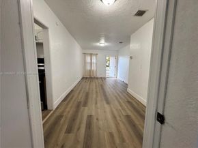 748 NE 127th St, North Miami FL 33161