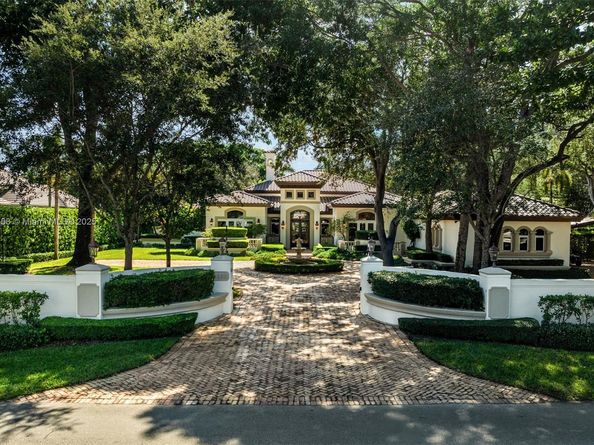 6350 SW 92nd St, Pinecrest FL 33156