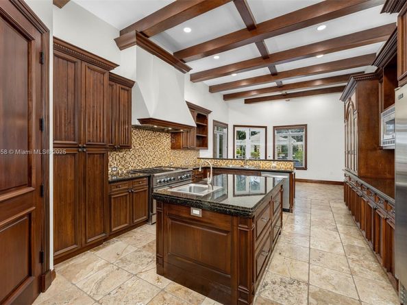 6350 SW 92nd St, Pinecrest FL 33156