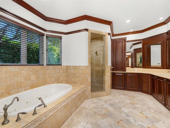 6350 SW 92nd St, Pinecrest FL 33156