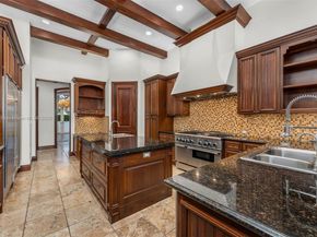 6350 SW 92nd St, Pinecrest FL 33156