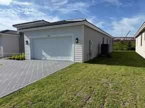 1884 NE 1st St, Homestead FL 33033