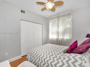 7542 SW 102nd St 209, Pinecrest FL 33156