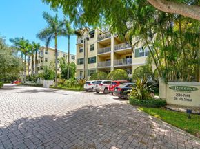 7542 SW 102nd St 209, Pinecrest FL 33156