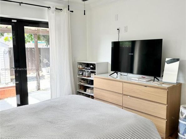 20118 SW 124th Ct, Miami FL 33177