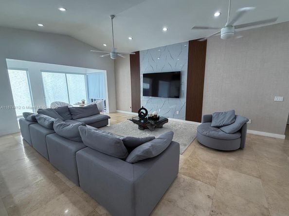 350 NW 124th Ave, Miami FL 33182