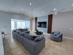 350 NW 124th Ave, Miami FL 33182