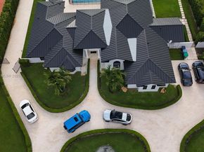 350 NW 124th Ave, Miami FL 33182