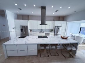 350 NW 124th Ave, Miami FL 33182