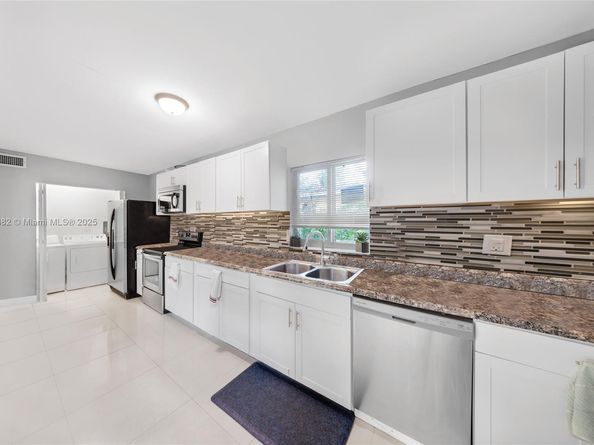12090 NW 12th Ave, North Miami FL 33168