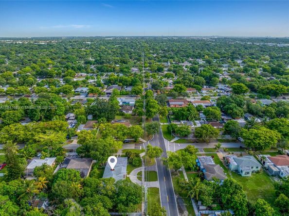 12090 NW 12th Ave, North Miami FL 33168