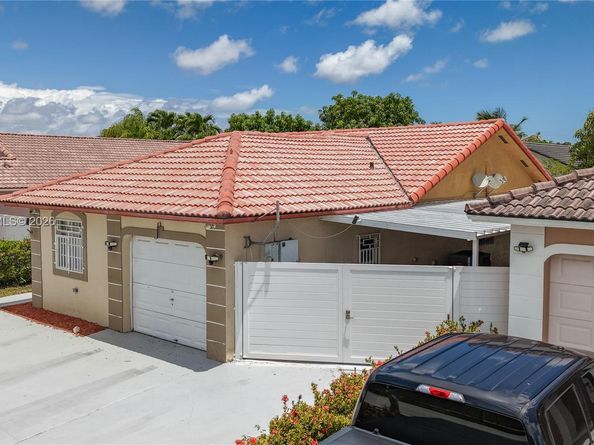 18153 SW 143rd Pl, Miami FL 33177