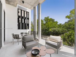 84 SW 28th Rd 5, Miami FL 33129
