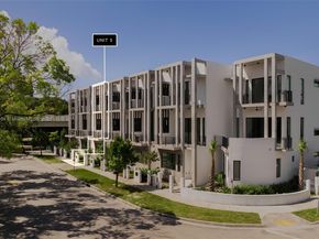84 SW 28th Rd 5, Miami FL 33129