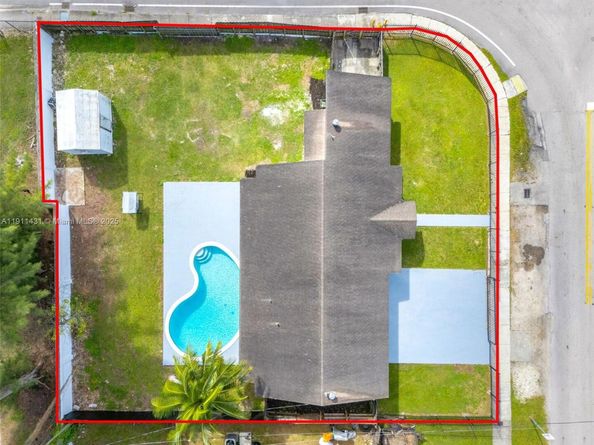 17921 SW 108th Ct, Miami FL 33157