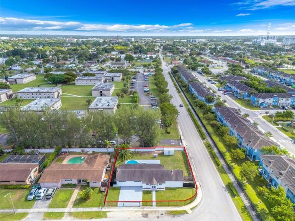 17921 SW 108th Ct, Miami FL 33157