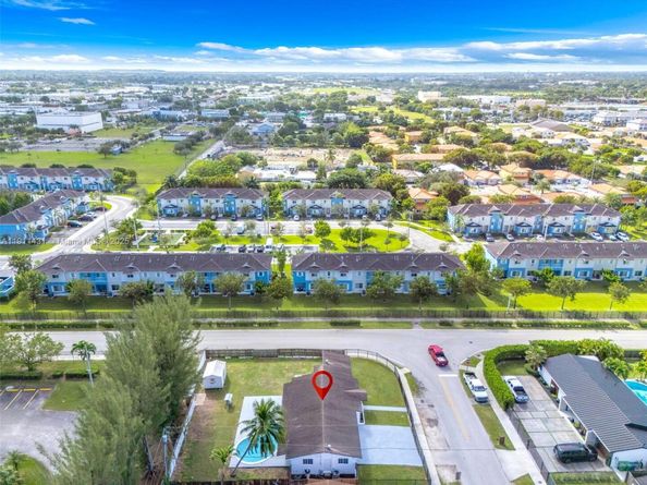 17921 SW 108th Ct, Miami FL 33157