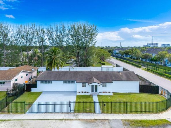 17921 SW 108th Ct, Miami FL 33157