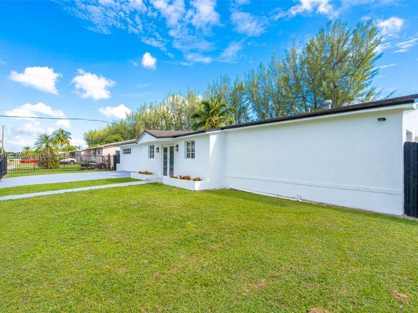 17921 SW 108th Ct, Miami FL 33157