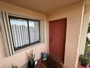 379 Lakeview Dr 205, Weston FL 33326