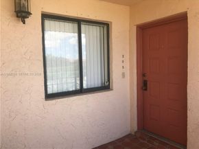 379 Lakeview Dr 205, Weston FL 33326