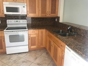 379 Lakeview Dr 205, Weston FL 33326